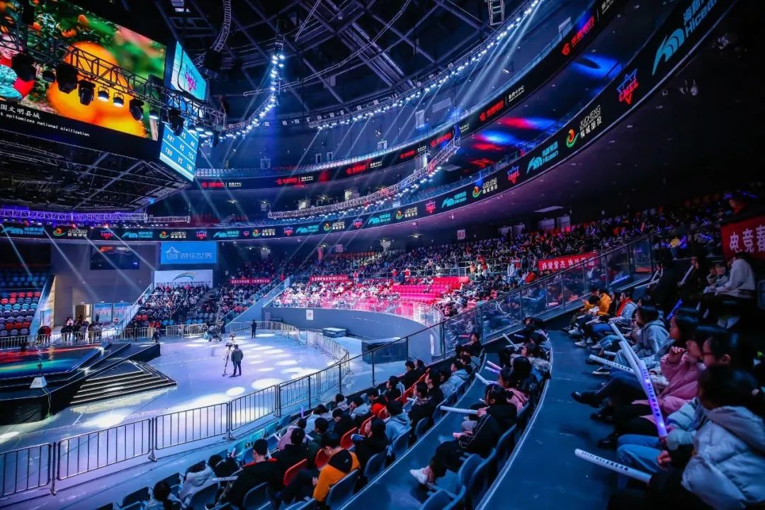 展的努力 展的努力